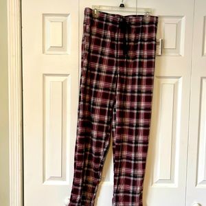 LUXE Touch Van Heusen NWT Soft Flannel Pajama Bottoms. Size Medium.